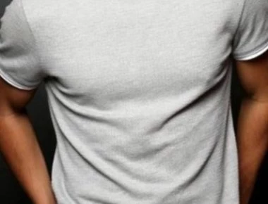 Γνωστό τηλεοπτικό πρόσωπο αποκαλύπτει: «Είχα μπει φυλακή στην Κίνα!- Με δάγκωσε ένας ταξιτζής και…» (βίντεο)